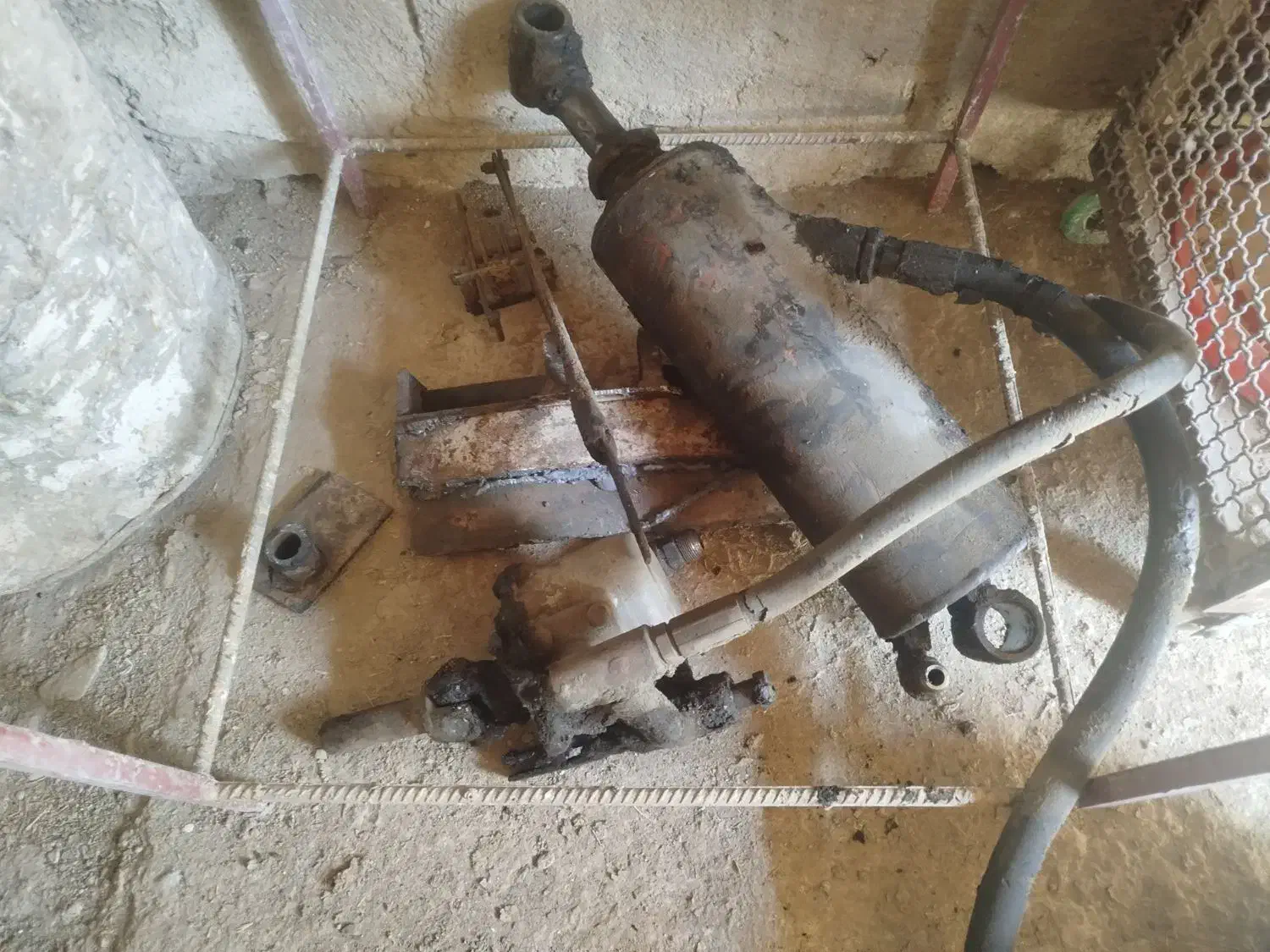 جک کمپرس  نیسان|قطعات یدکی و لوازم جانبی|بروجرد, |دیوار