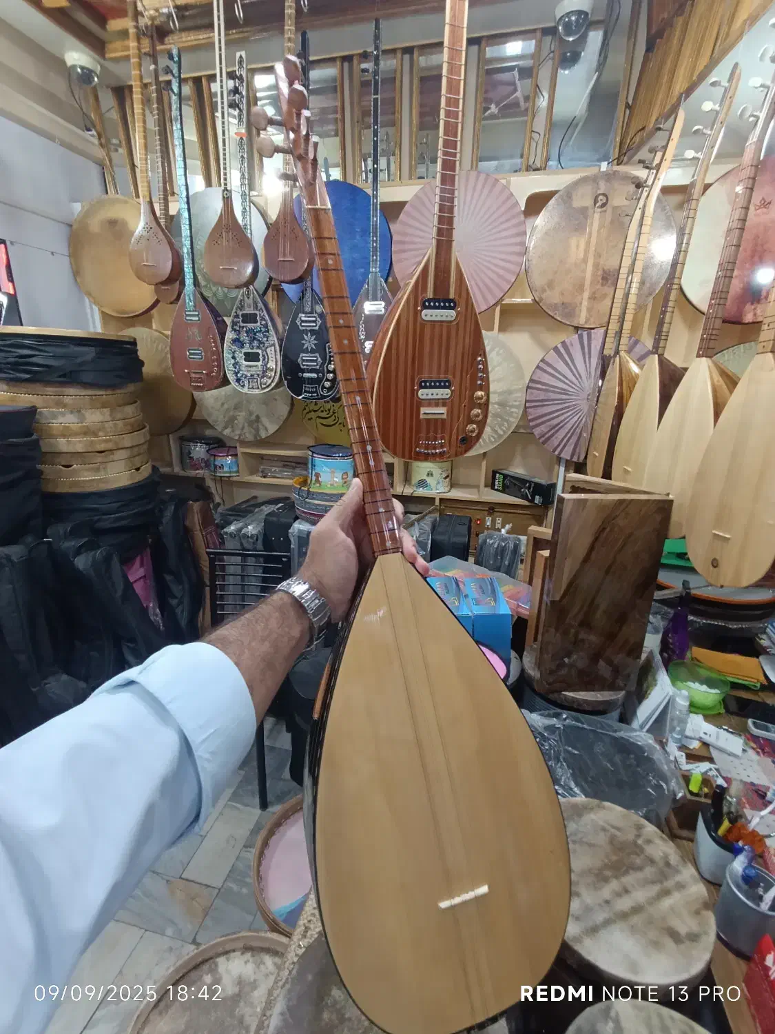 باغلمه باغلاما الیاس|سازهای سنتی|مهاباد (آذربایجان غربی), |دیوار