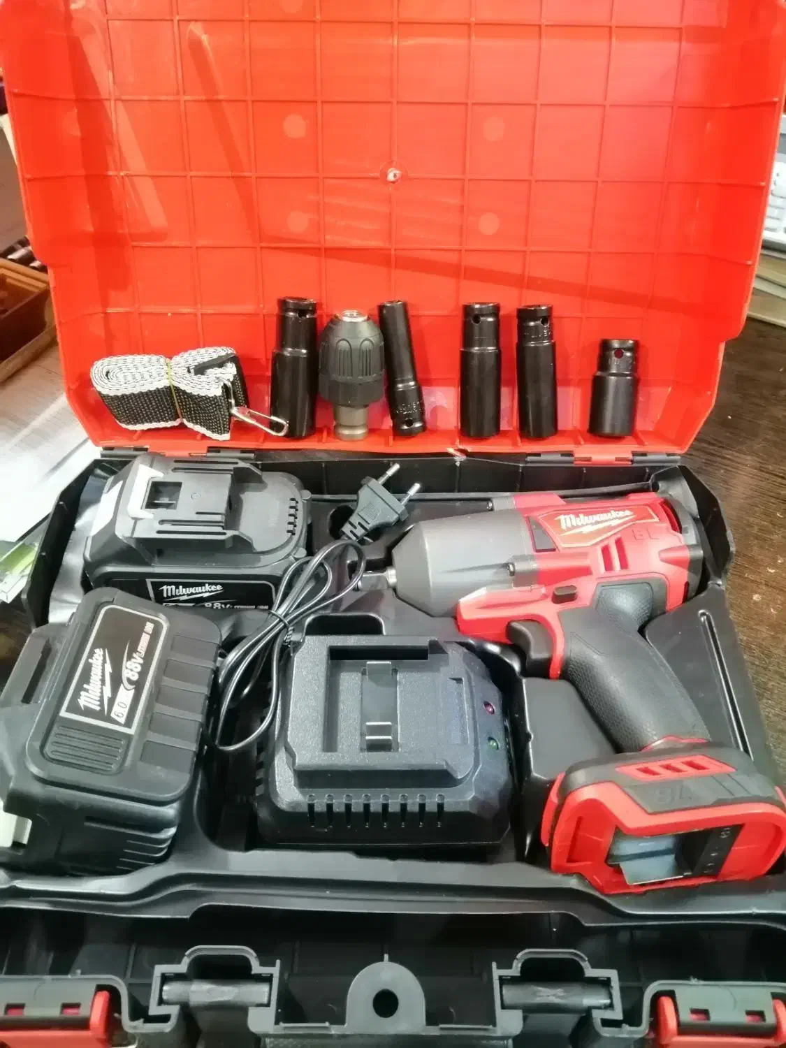 بکس بادی/شارژی میلواکی 1200نیوتن متر 88ولت|ابزارآلات|اصفهان, کشاورزی|دیوار