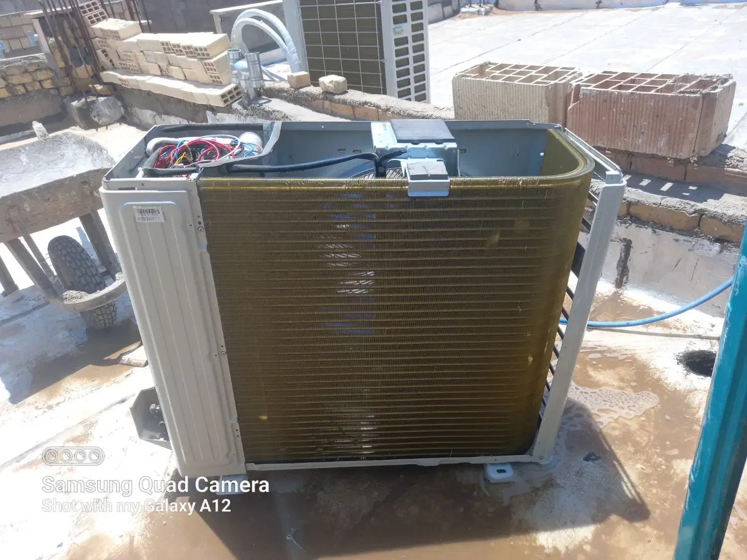 نصب و جابجایی انواع کولرگازی|خدمات پیشه و مهارت|کاشان, کارگر|دیوار