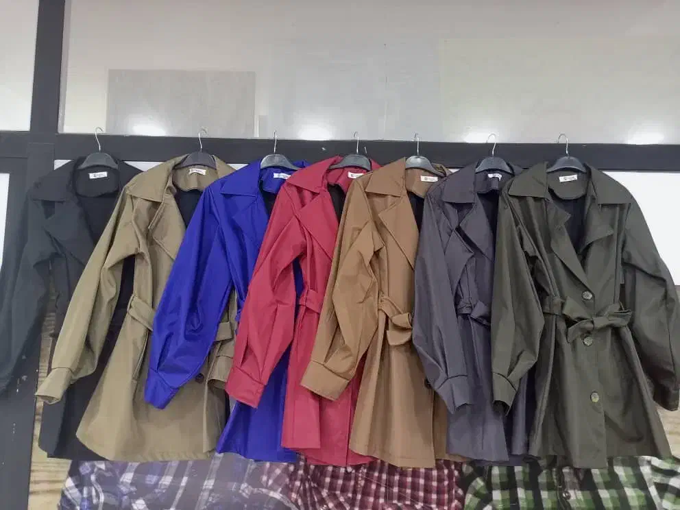 اجناس حضوری و ارسال|لباس|فولادشهر, B7|دیوار