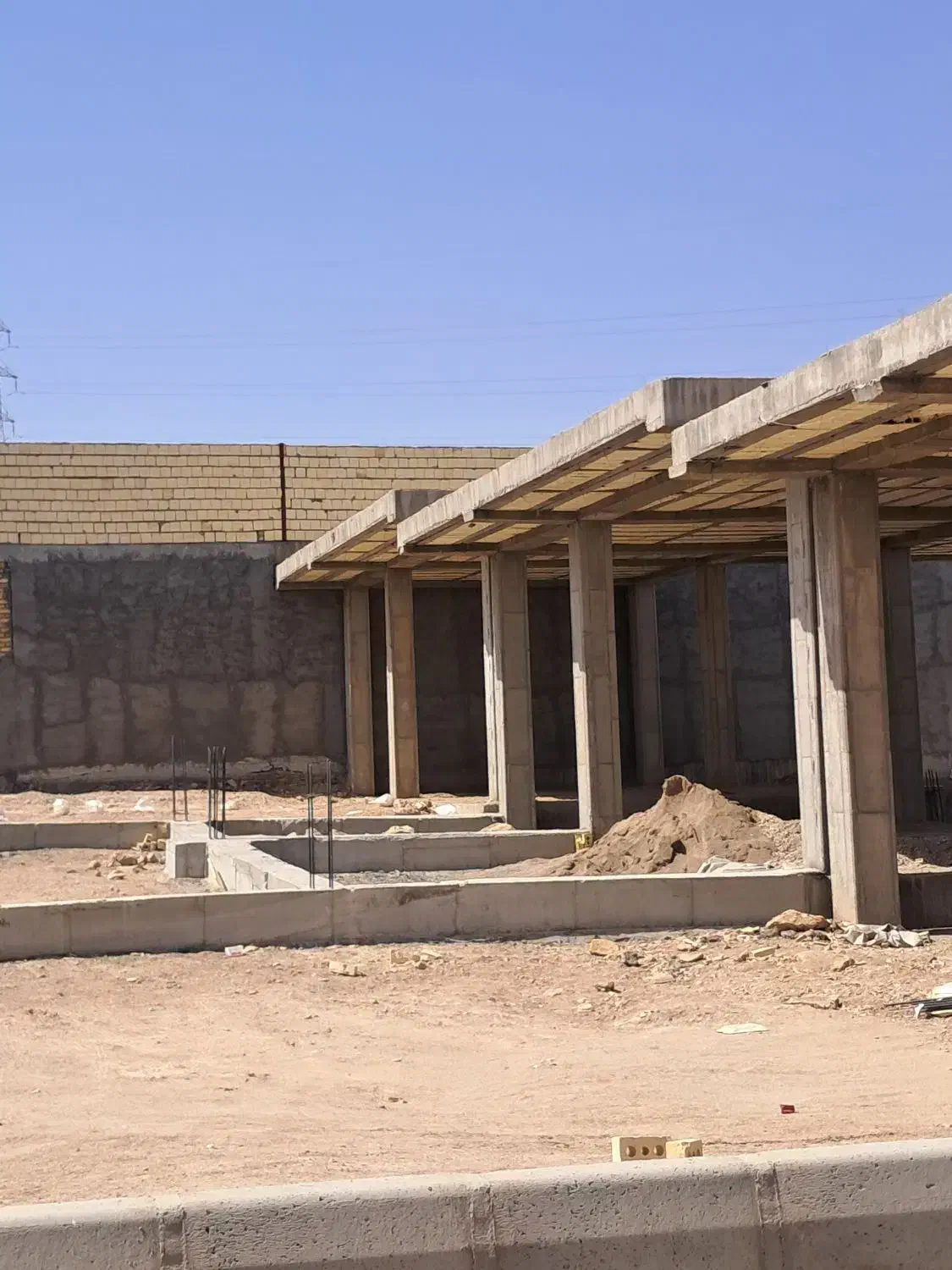 پیمانکاری ساختمان (ساخت و ساز)|خدمات پیشه و مهارت|میبد, |دیوار