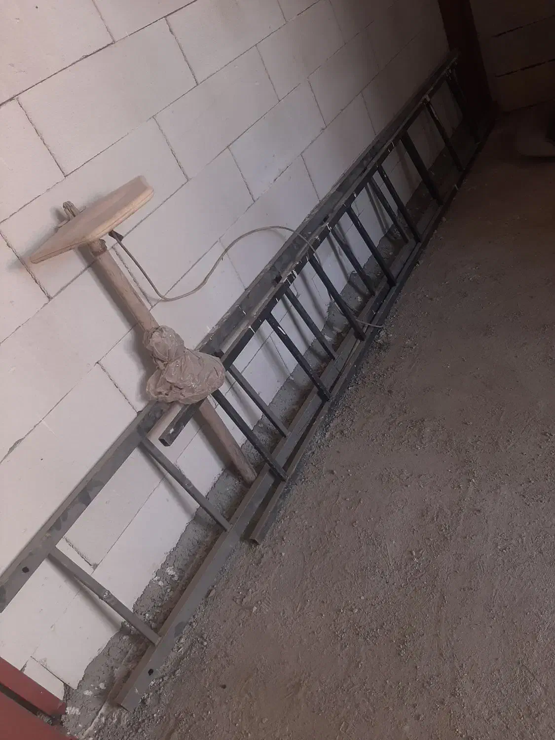 نردبان آهنی|مصالح و تجهیزات ساختمان|دزفول, |دیوار