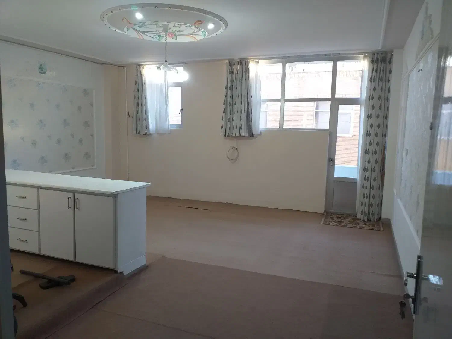 منزل مسکونی تازه تعمیر و دو کله روحیه دار|فروش آپارتمان|نجفآباد, شهرک بهاران|دیوار