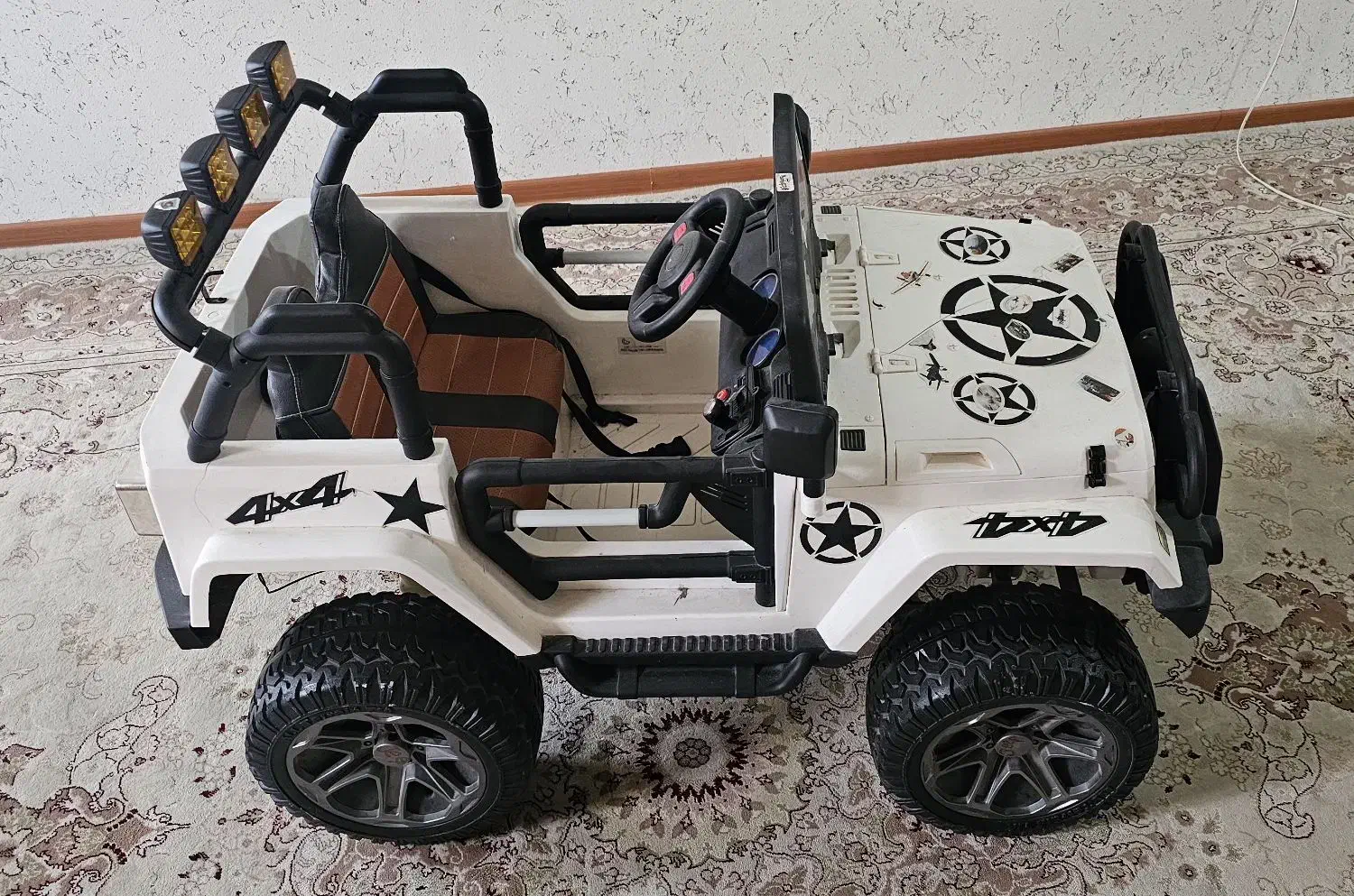 فروش ماشین شارژی|اسباب‌بازی بچه|صدرا-فارس, فاز ۲|دیوار