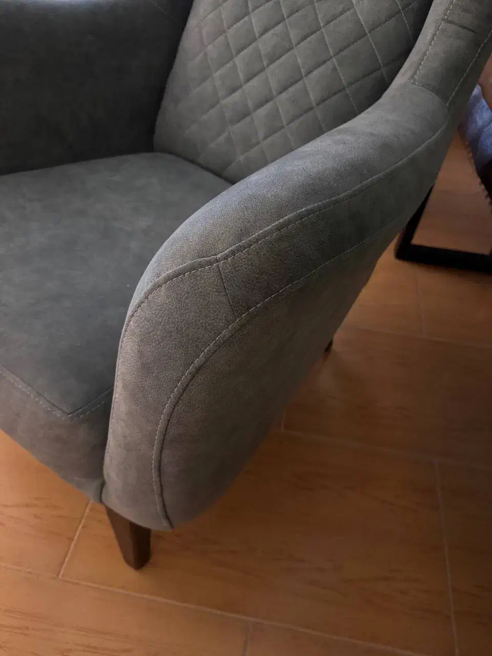 دو عدد مبل تک نفره|مبلمان خانگی و میز عسلی|بابل, |دیوار