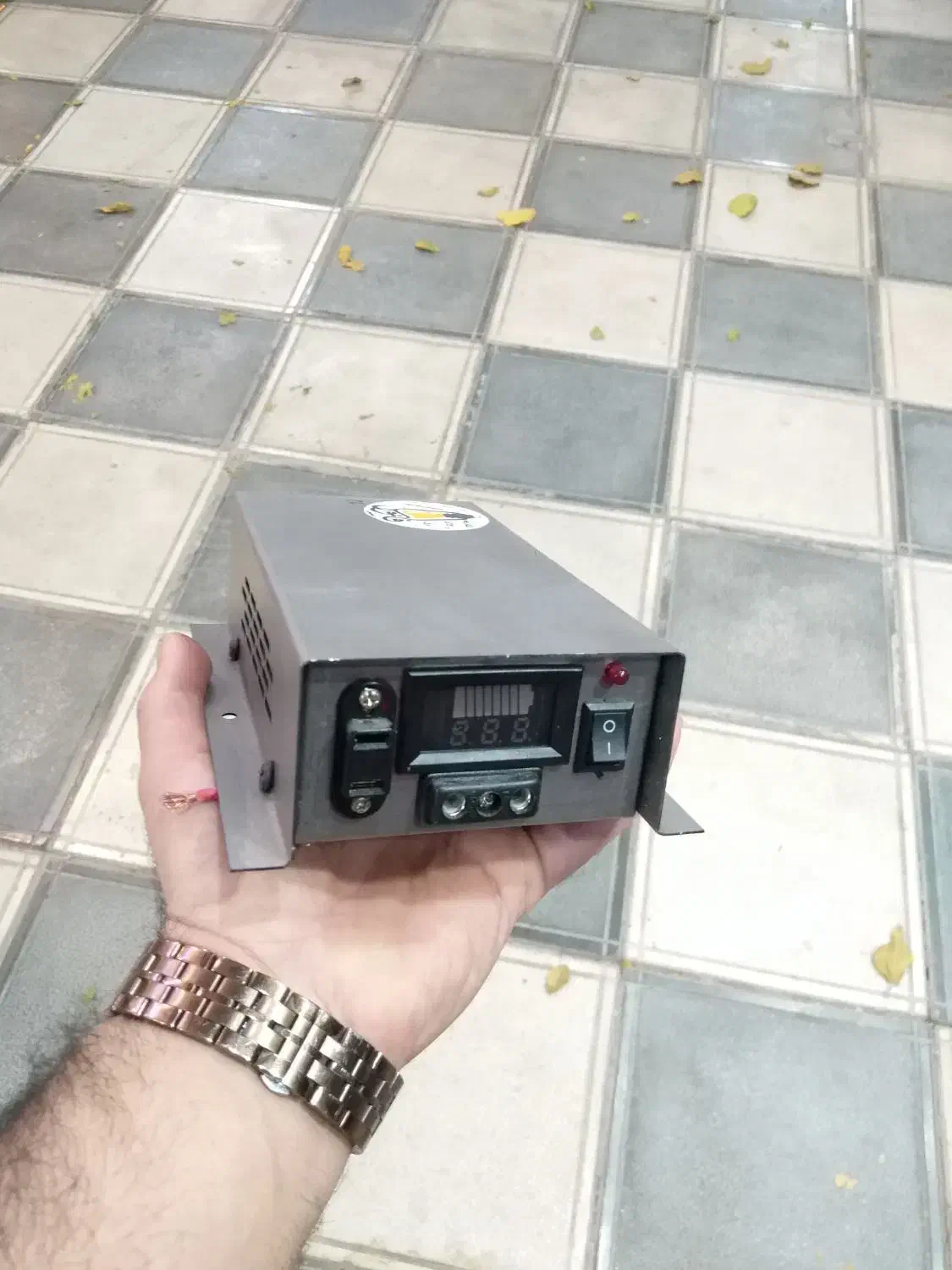 مبدل بخاری ژاپنی 24ولت به 110ولت|سایر لوازم برقی|ارسنجان, |دیوار