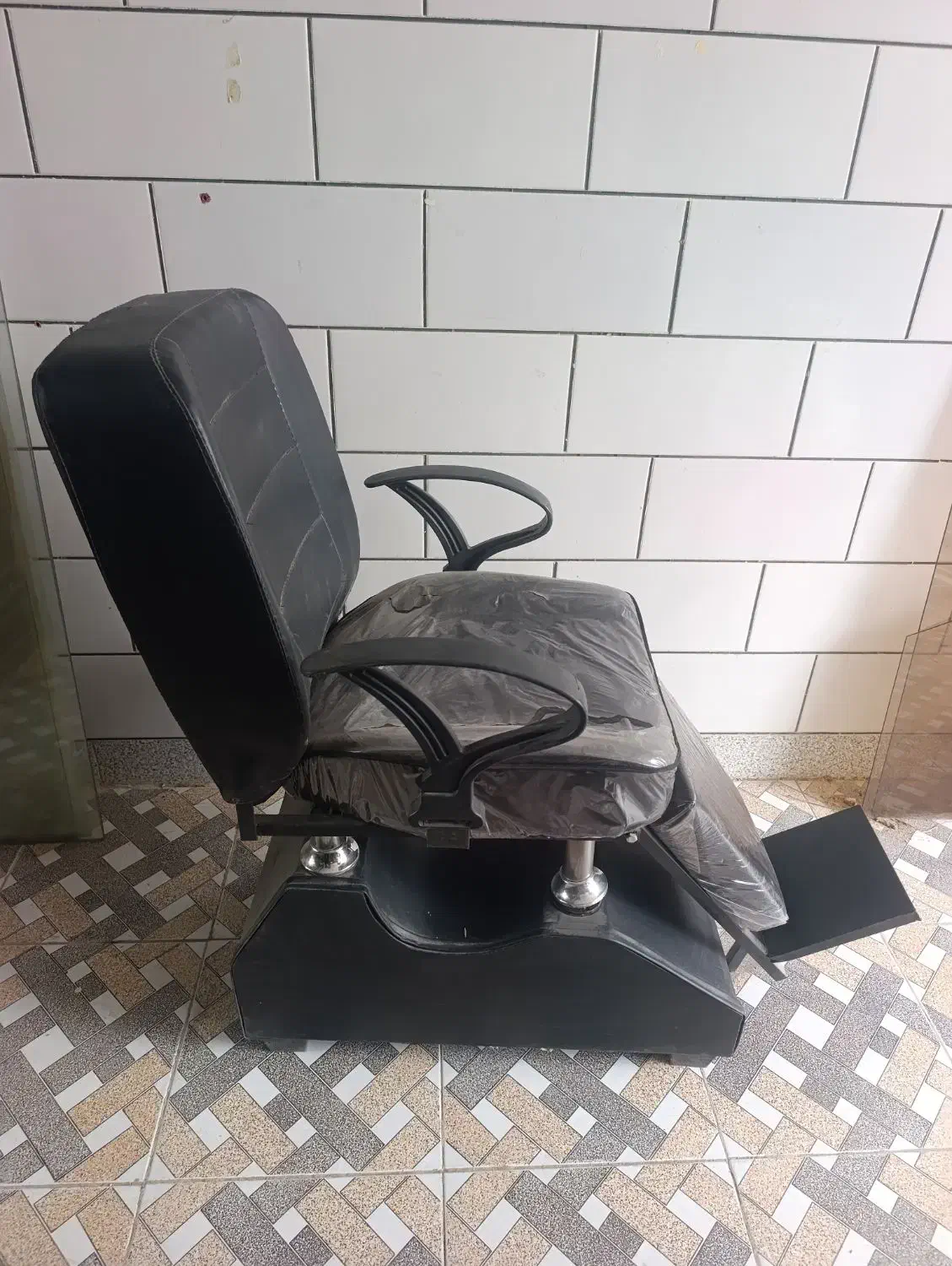 صندلی آرایشگری|آرایشگاه و سالنهای زیبایی|نجفآباد, کهریزسنگ|دیوار