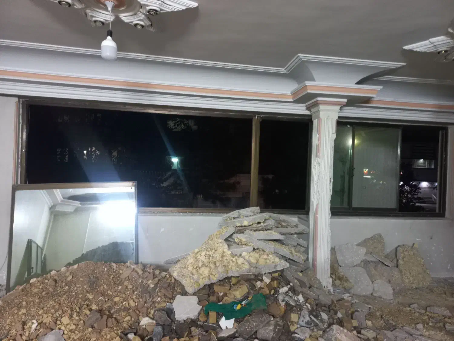 درب و پنجره|مصالح و تجهیزات ساختمان|مشهد, زمرد|دیوار