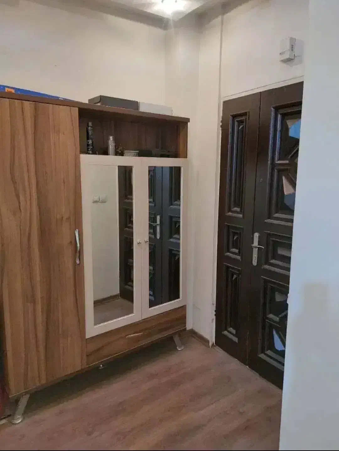 112 متر 2خواب/طبقه پنجم سالن پرده خور/اباذر مترو