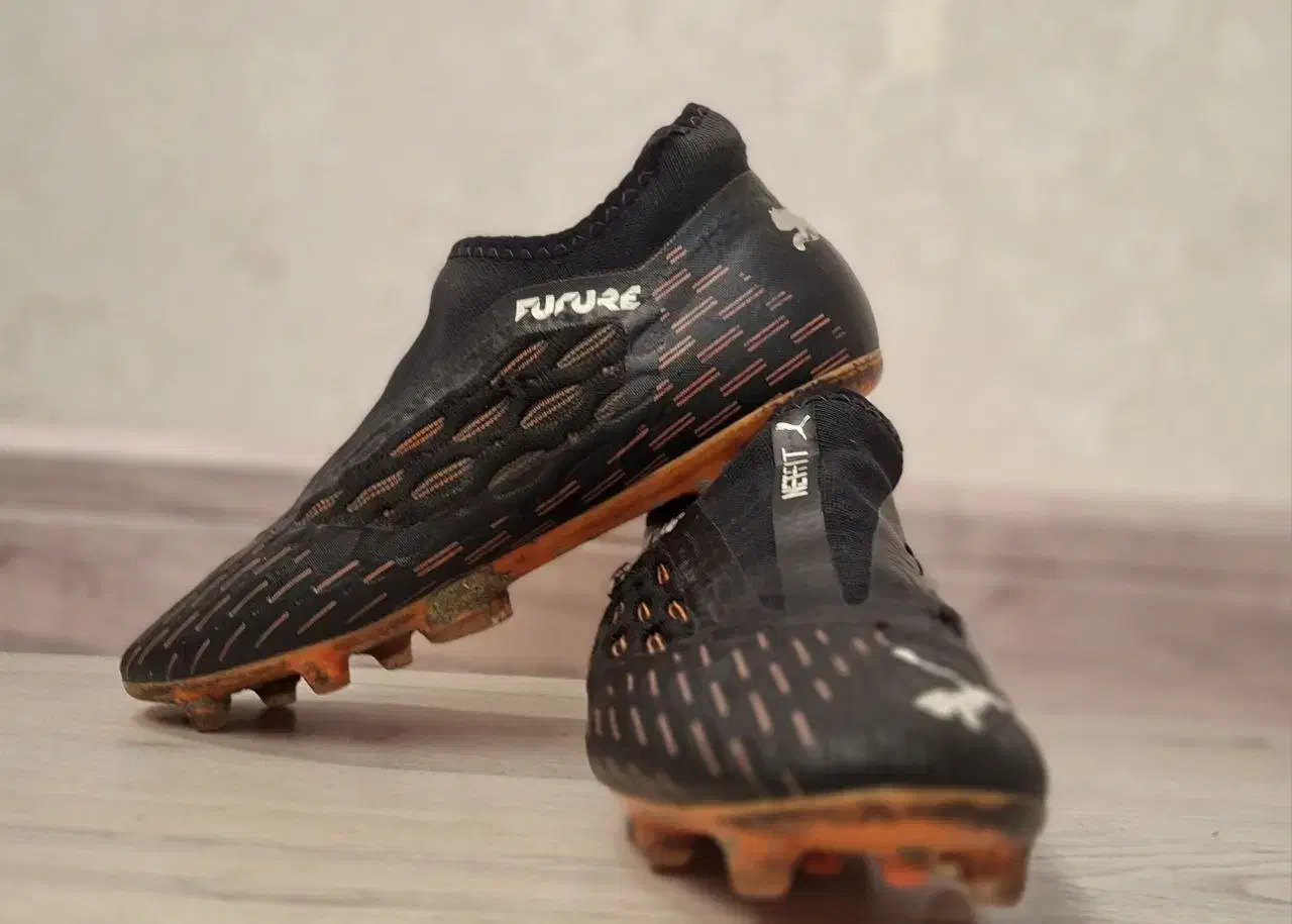 کفش فوتبالی خارجی|کیف، کفش، کمربند|مشهد, محمدآباد|دیوار