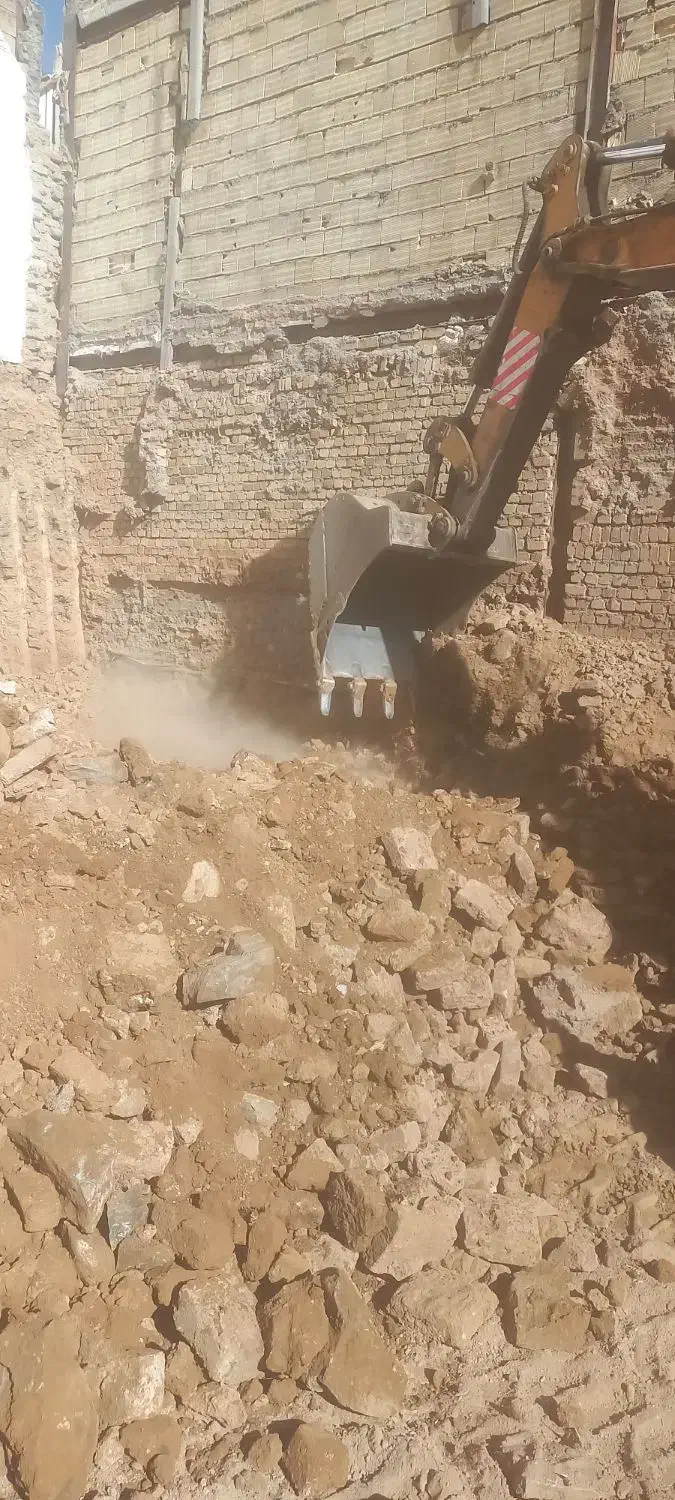 تخریب وبازسازی کامل|خدمات پیشه و مهارت|بروجرد, |دیوار