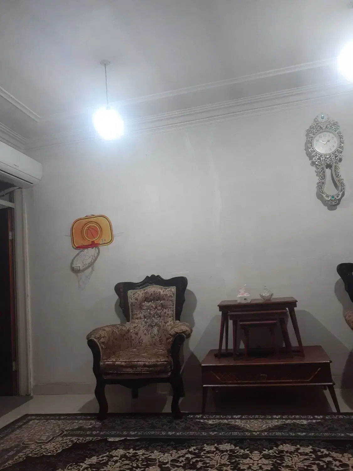 مبل|مبلمان خانگی و میز عسلی|رشت, دخانیات|دیوار