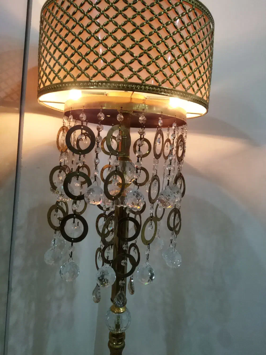 آباژور  پایه بلند|چراغ خواب و آباژور|پردیس, فاز ۸|دیوار