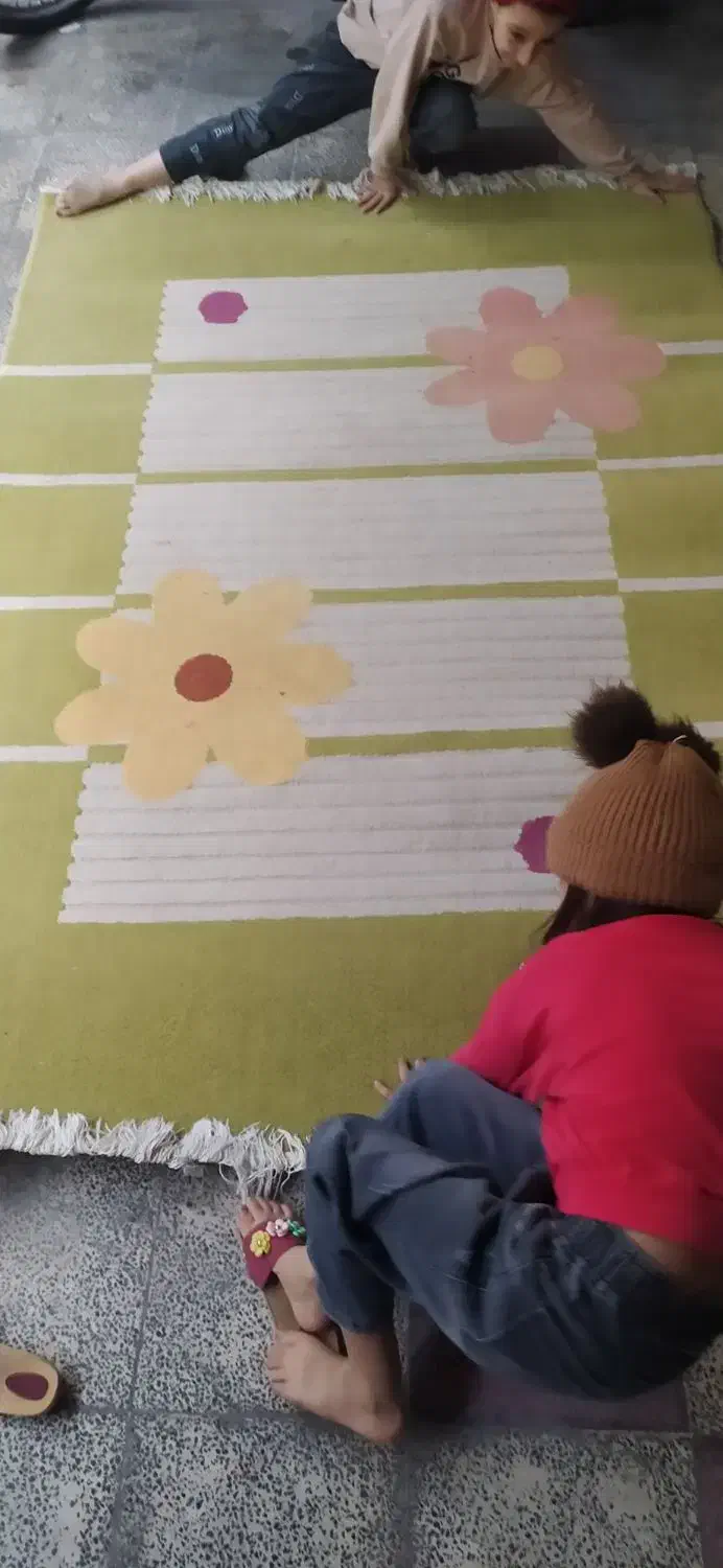 فرش .ضخیم .جنس خوب.قهوه ای ۵۰۰ت|فرش|گرگان, |دیوار