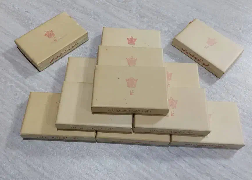 قوطی سیگار هما|کلکسیون اشیاء عتیقه|اصفهان, باغ زرشک|دیوار