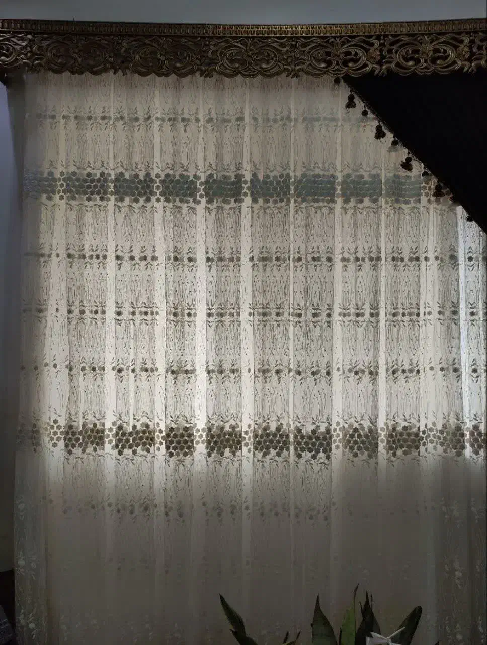 پرده|پرده، رانر، رومیزی|رشت, معلم|دیوار