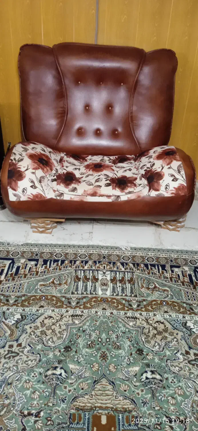 واگذاری رایگان مبل|مبلمان خانگی و میز عسلی|رشت, لاکان شهر|دیوار