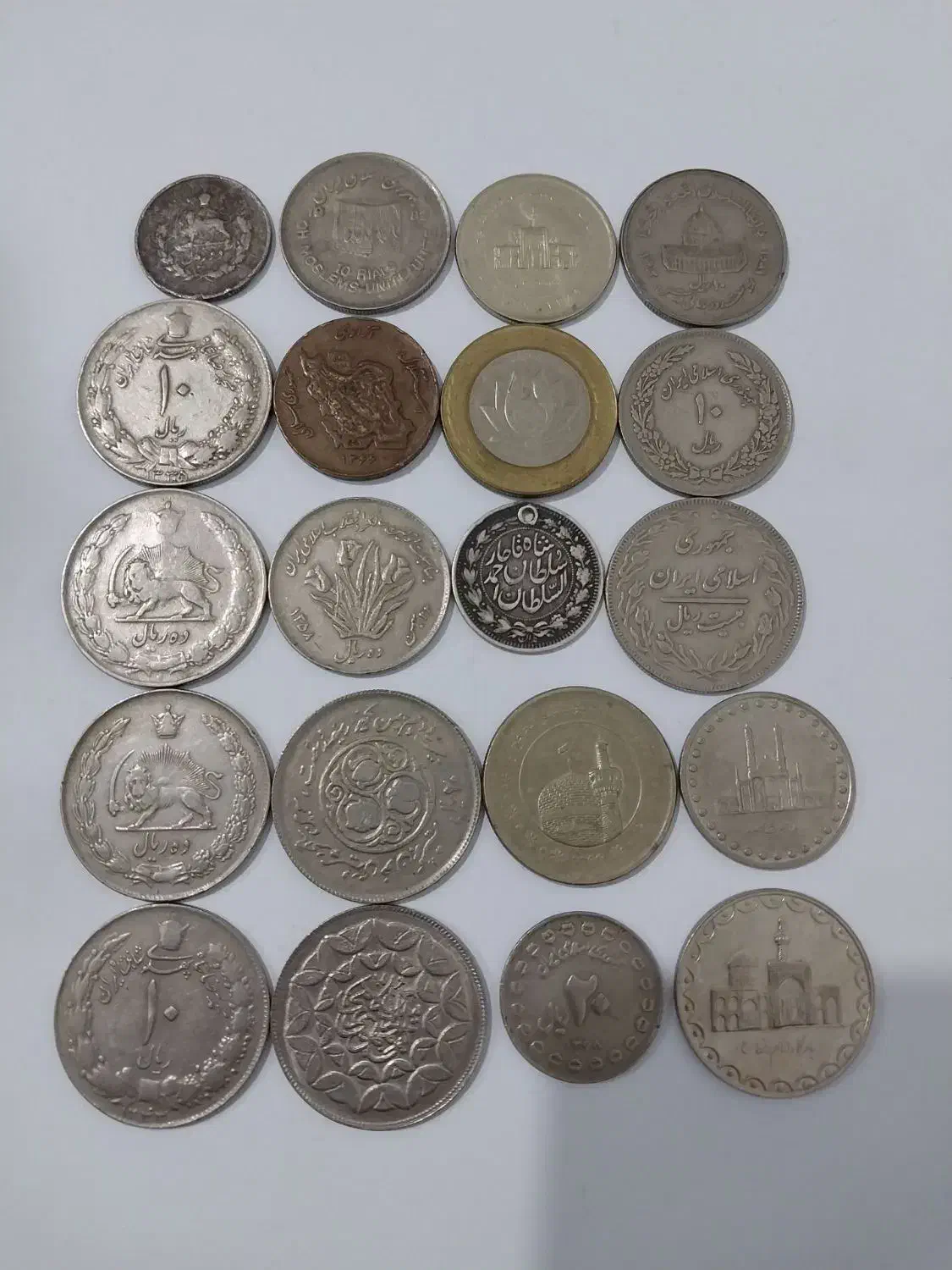 سکه پهلوی قاجار جمهوری قدیمی|کلکسیون سکه، تمبر، اسکناس|لنگرود, |دیوار