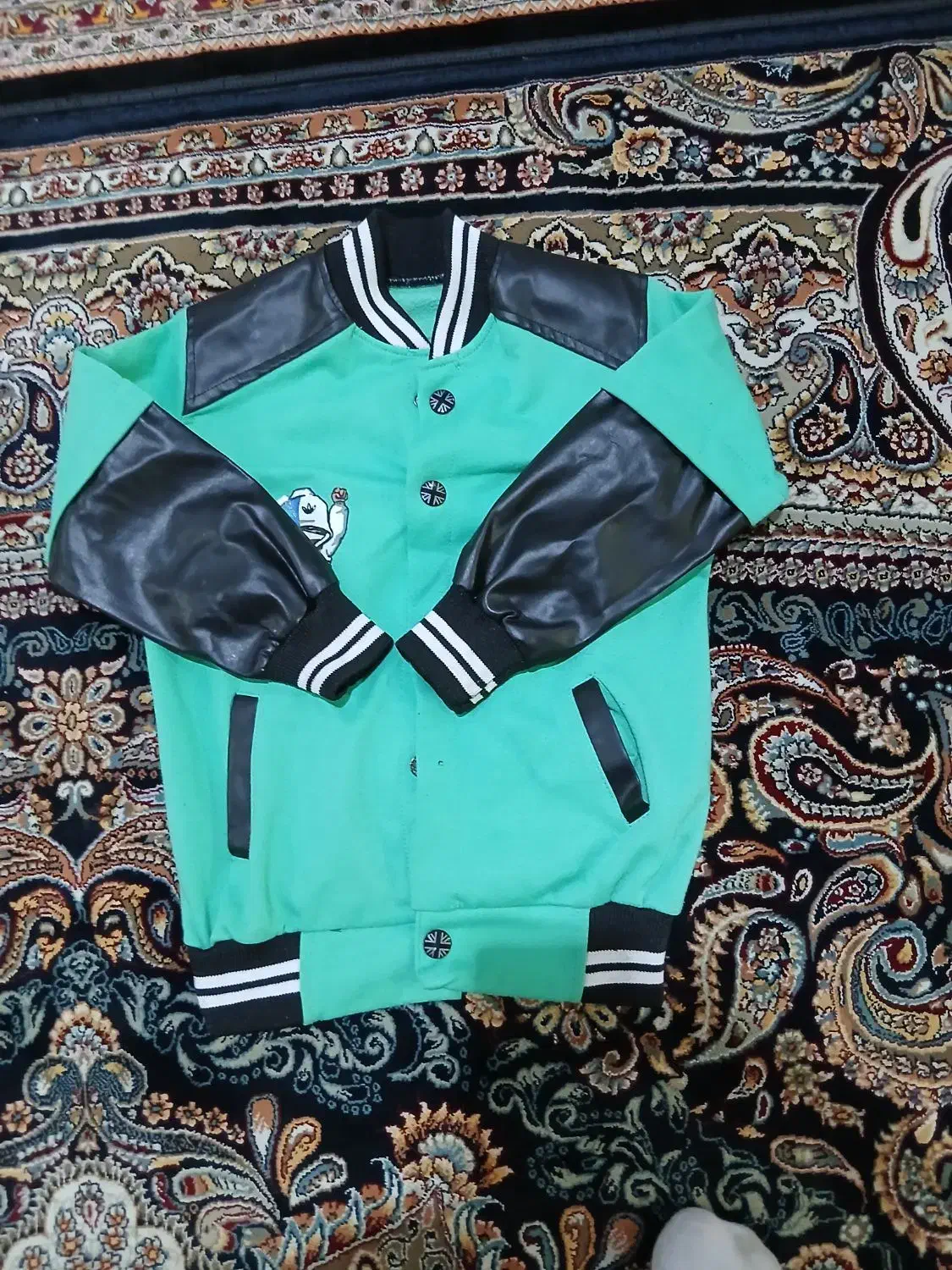 لباس|کفش و لباس بچه|نسیم‌شهر, |دیوار