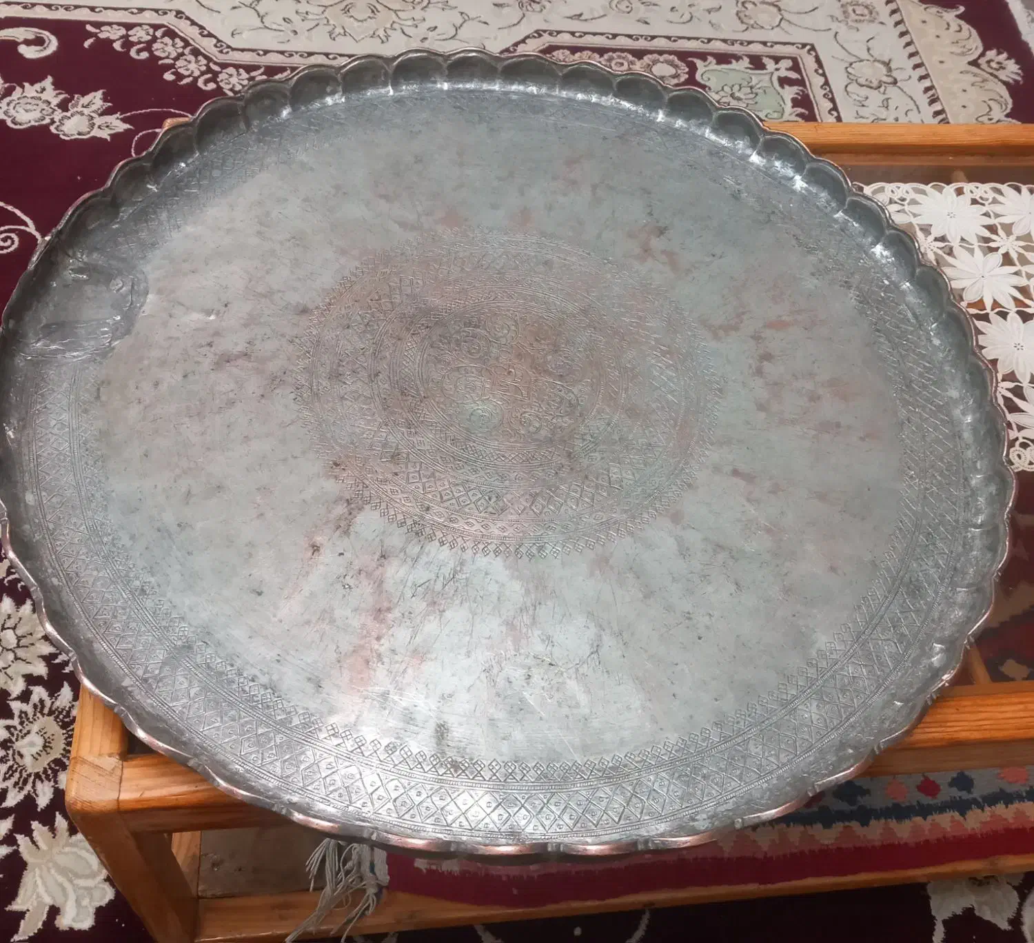 سینی بزرگ مسی|کلکسیون اشیاء عتیقه|کرمانشاه, |دیوار