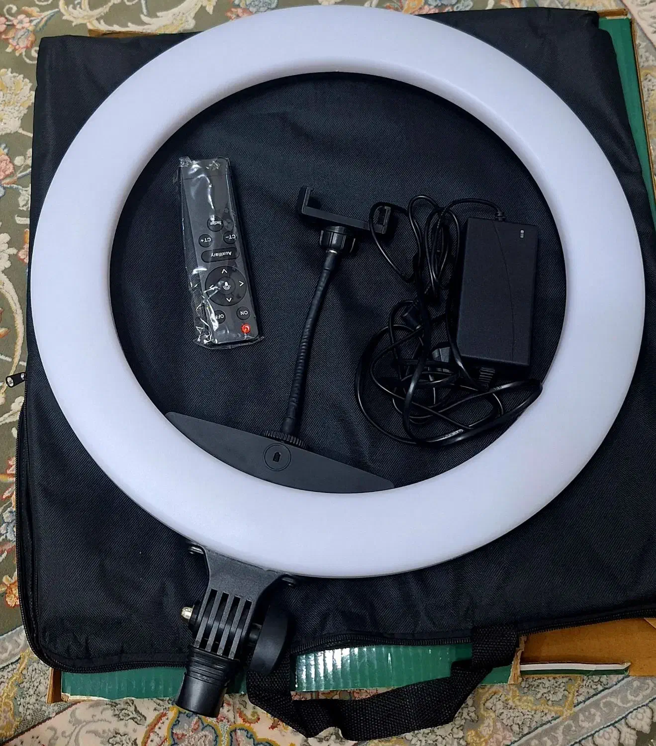 رینگ لایت 18 اینچ کاملا نو|دوربین عکاسی و فیلمبرداری|کرج, کرج نو|دیوار