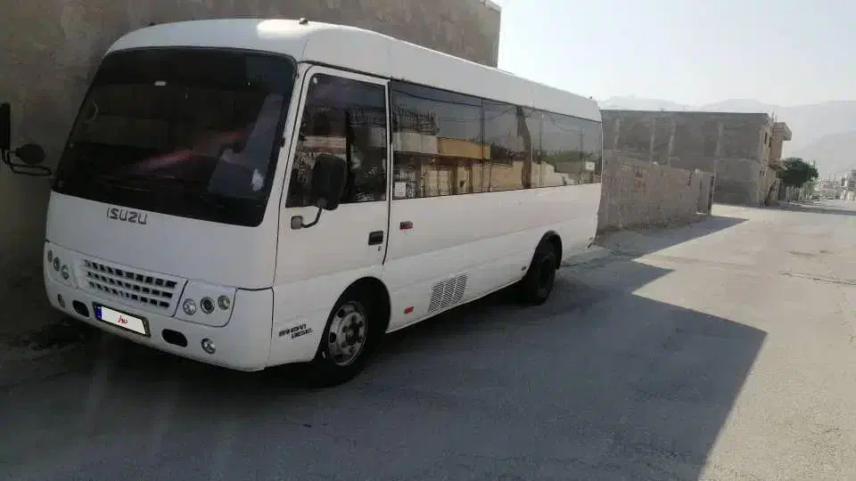 مینی بوس ایسوزو|خودرو سنگین|لامرد, |دیوار