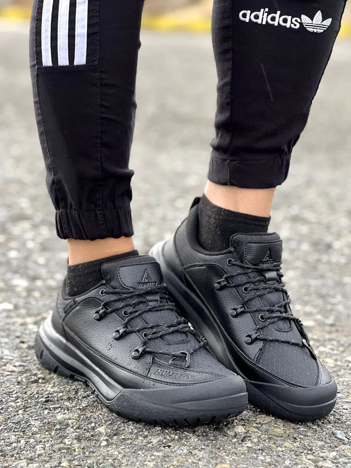 کتونی چرم طبیعی اورجینال هومتو|کیف، کفش، کمربند|بانه, |دیوار