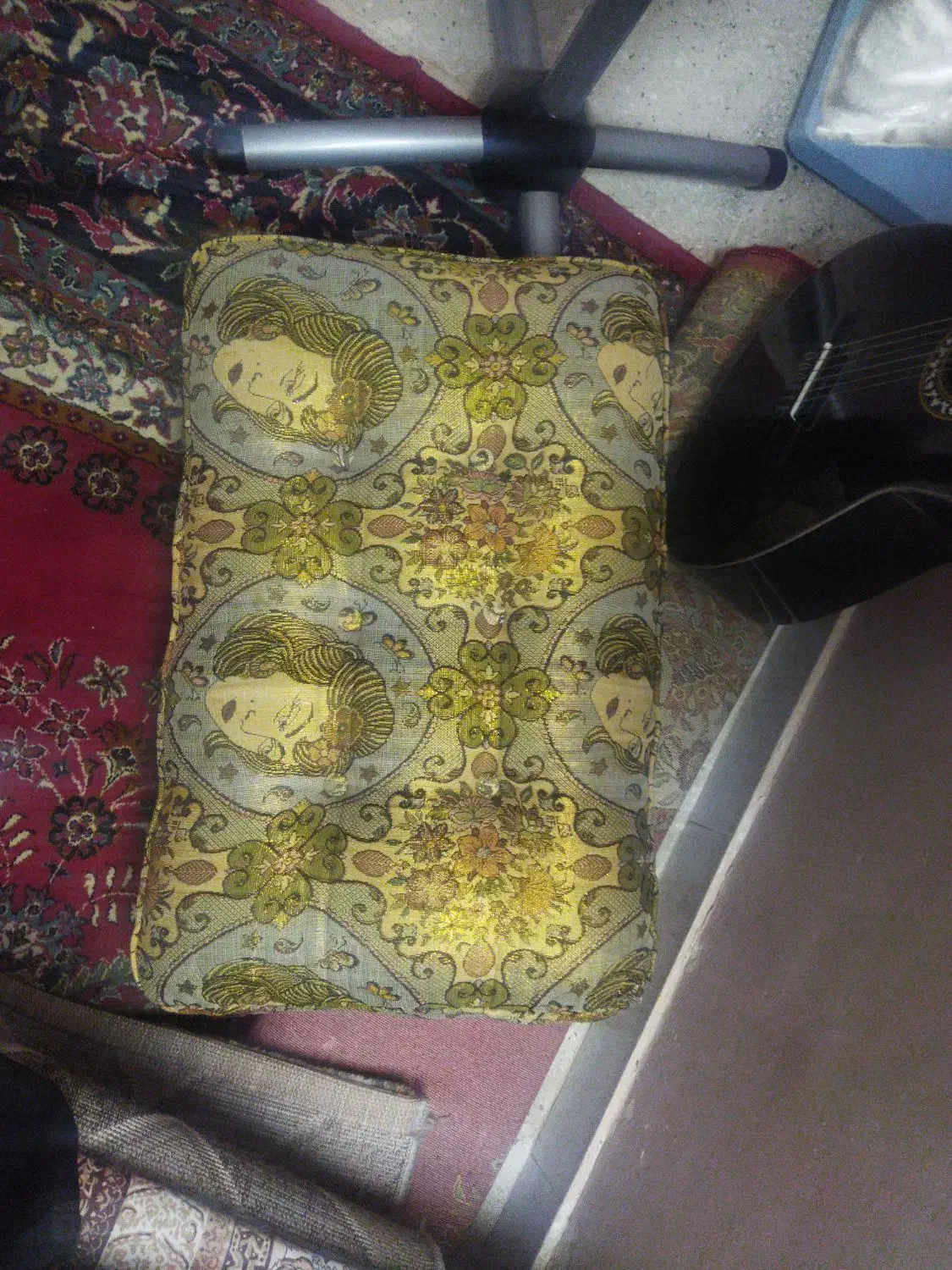 ۶عدد پشتی|پشتی|مشهد, کوشش|دیوار