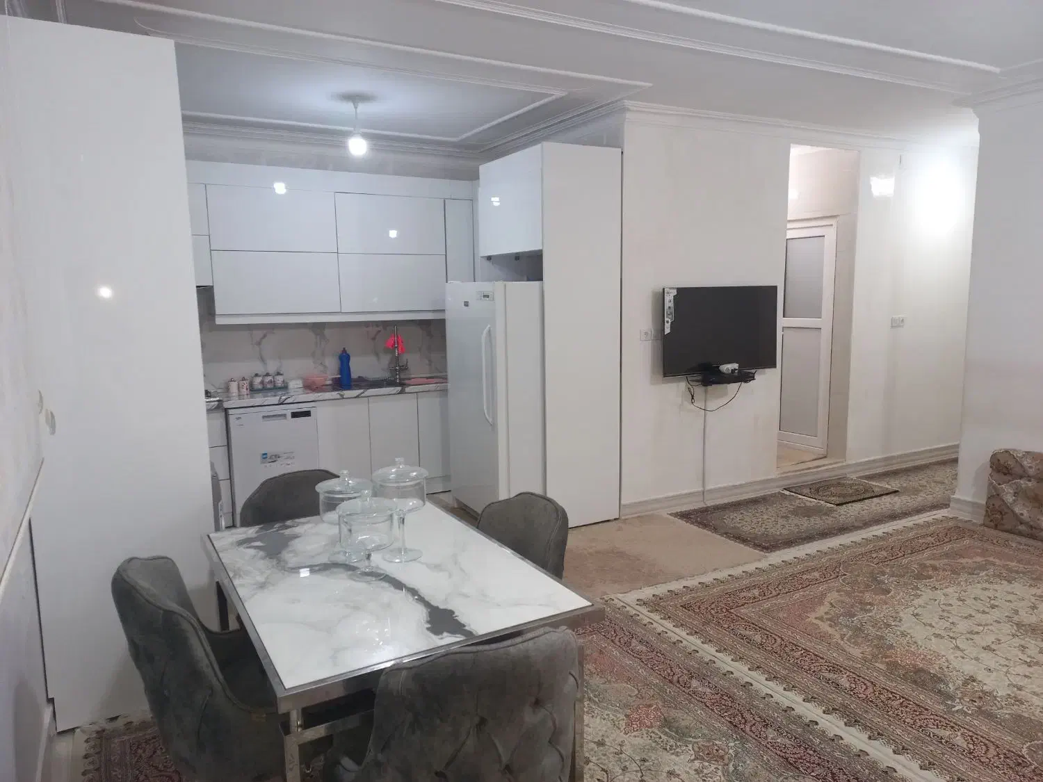 فروش یک واحد آپارتمان طبقه اول|فروش آپارتمان|اهواز, گلستان|دیوار