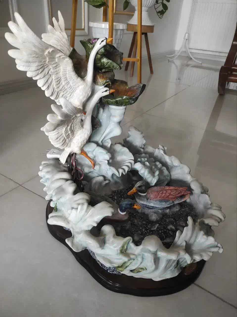 آبنما|مجسمه، تندیس، ماکت|مشهد, امیریه|دیوار