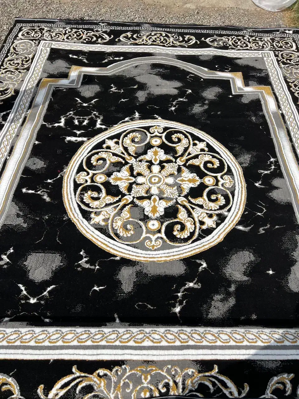 فروش فرش در خانه وسیار|فرش|علیآباد کتول, |دیوار