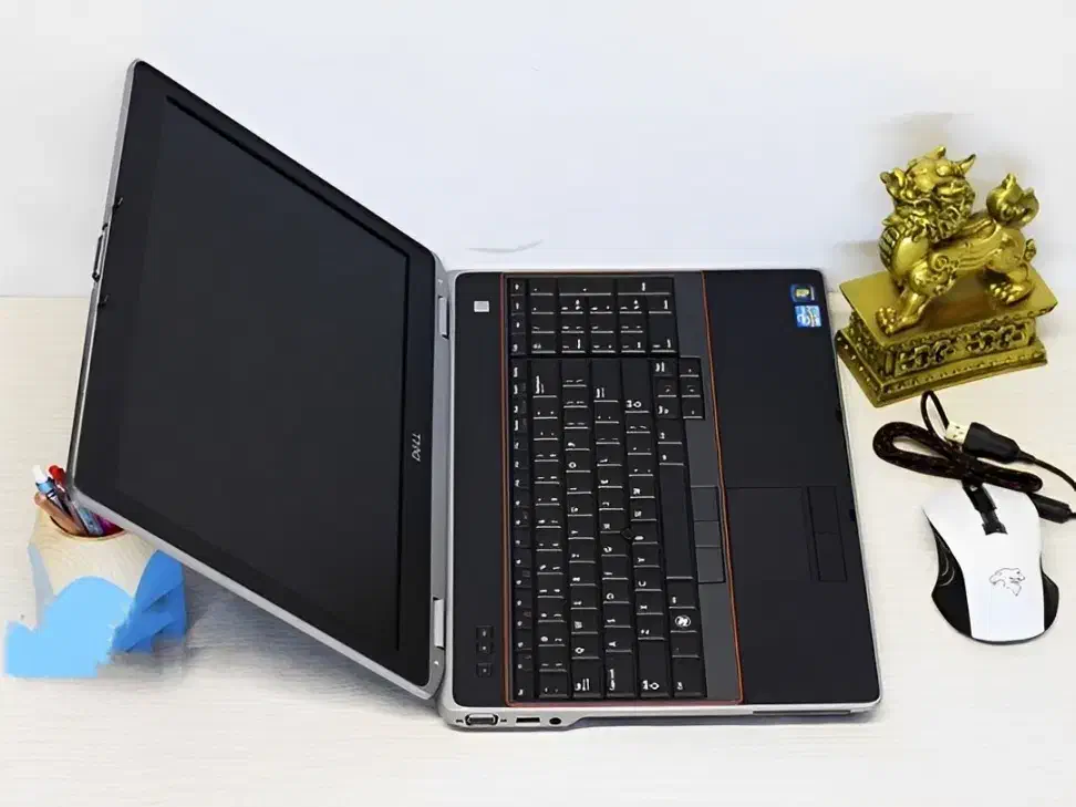 لپ تاپ8هسته ایcorei7+گرافیک تخصصی.درحدآکبندنو|رایانه همراه|تهران, فلسطین (میدان انقلاب)|دیوار