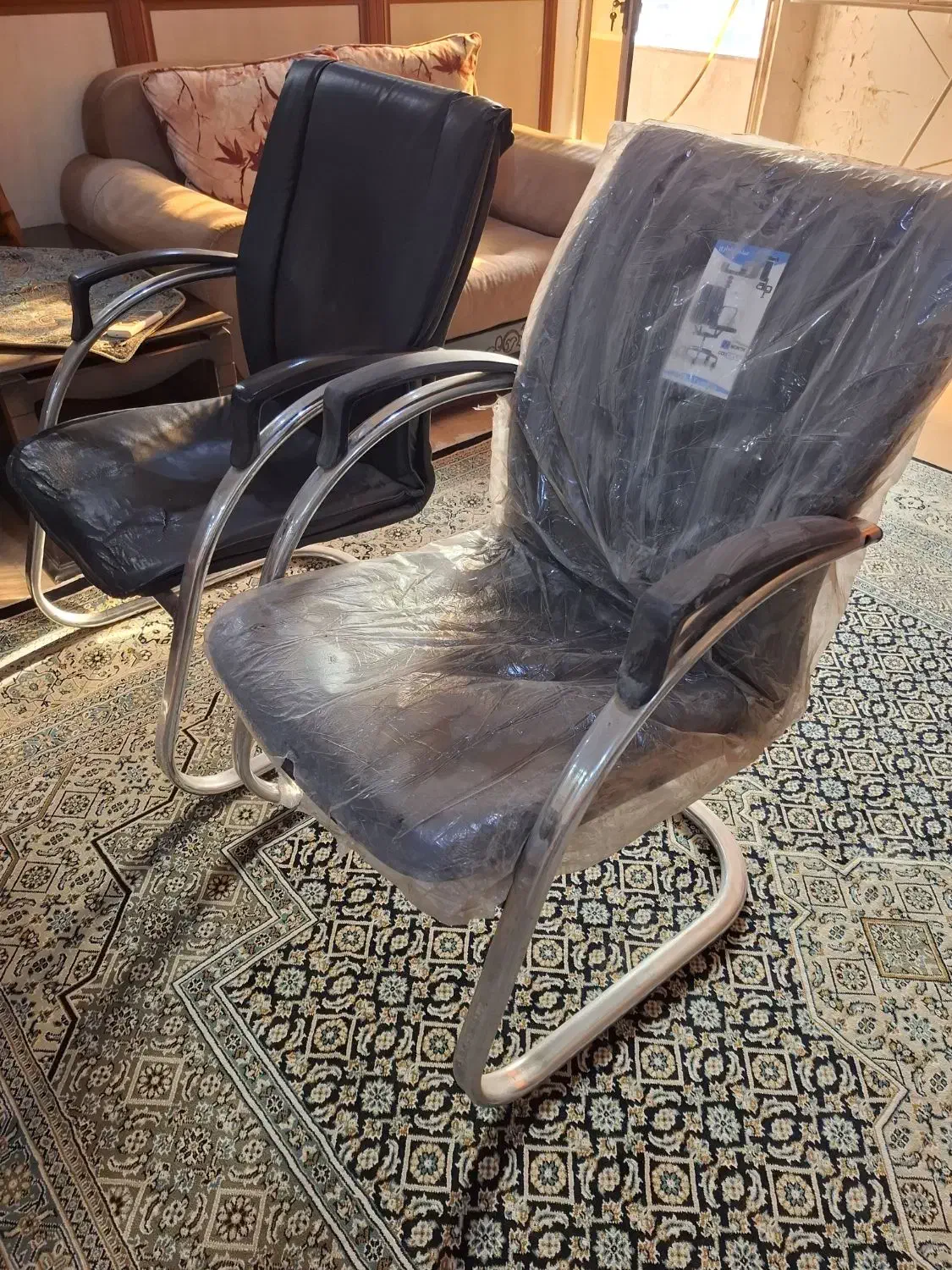 2 عدد صندلی اداری استیل|مبلمان اداری|اهواز, کوروش|دیوار