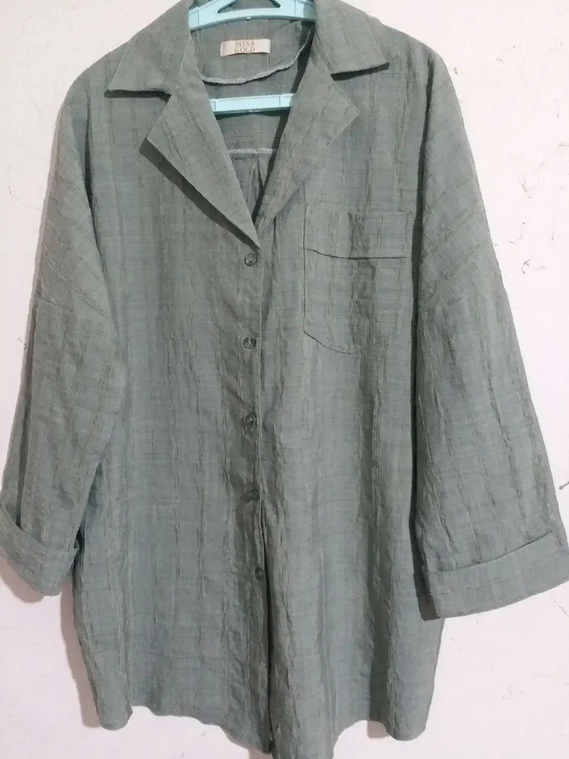 مانتو|لباس|صدرا-فارس, فاز ۱|دیوار