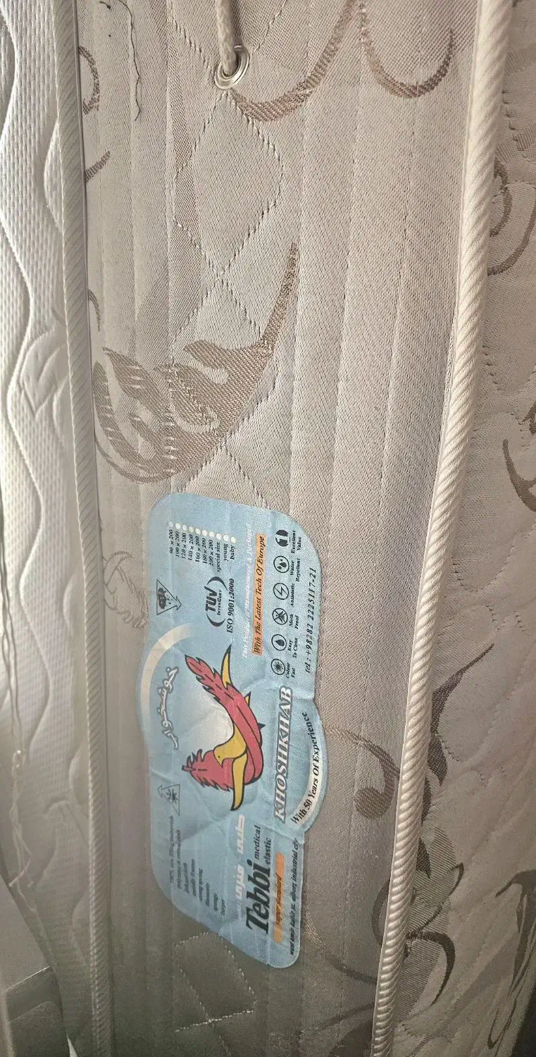 دو عدد تخت تک نفره|تخت و سرویس خواب|آمل, |دیوار