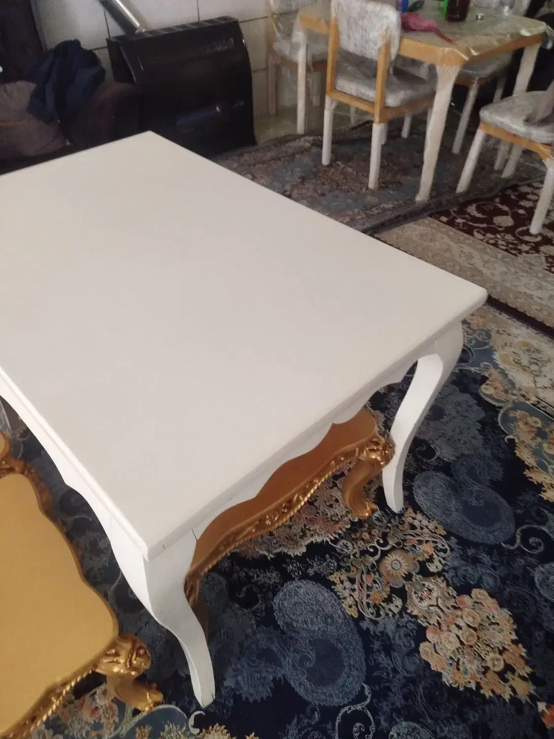 میز چوبی|میز و صندلی غذاخوری|شیراز, کوشک میدان|دیوار