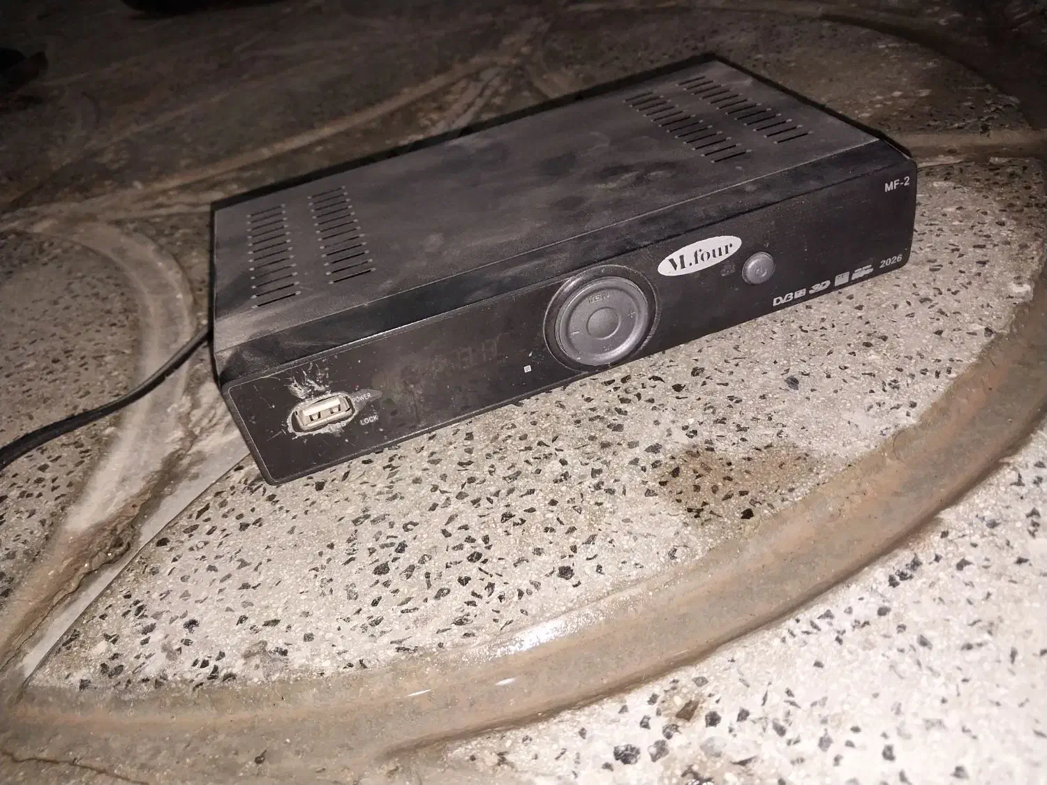 ماینتور،دستگاه دیجیتال،دستگاه DVD و یک عدد کمد|صوتی و تصویری|فردوس (خراسان), |دیوار