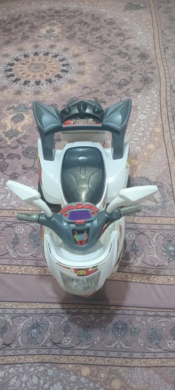 ماشین و موتور شارژی|اسباب‌‌بازی|بومهن, |دیوار