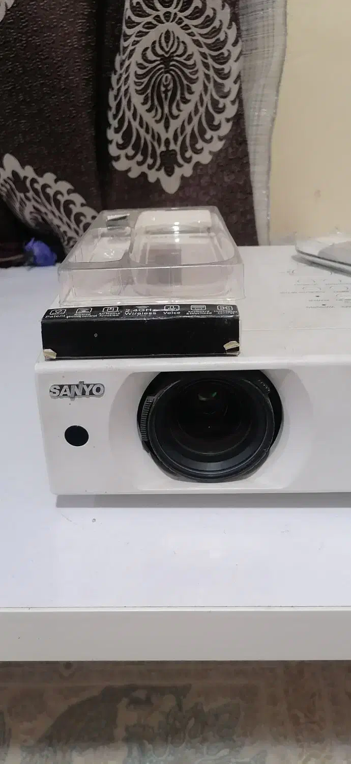 ویدئو پروژکتور سانیوSANYO PLC-XU105|تلویزیون و پروژکتور|اهواز, کوی صادقیه|دیوار