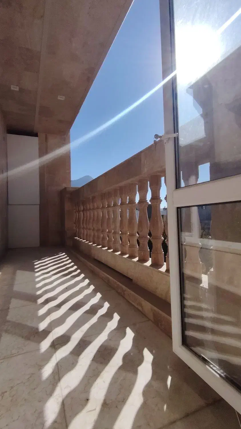 141 متر تک واحدی 3 خوابه بر خیابان رجایی|فروش آپارتمان|ملایر, |دیوار