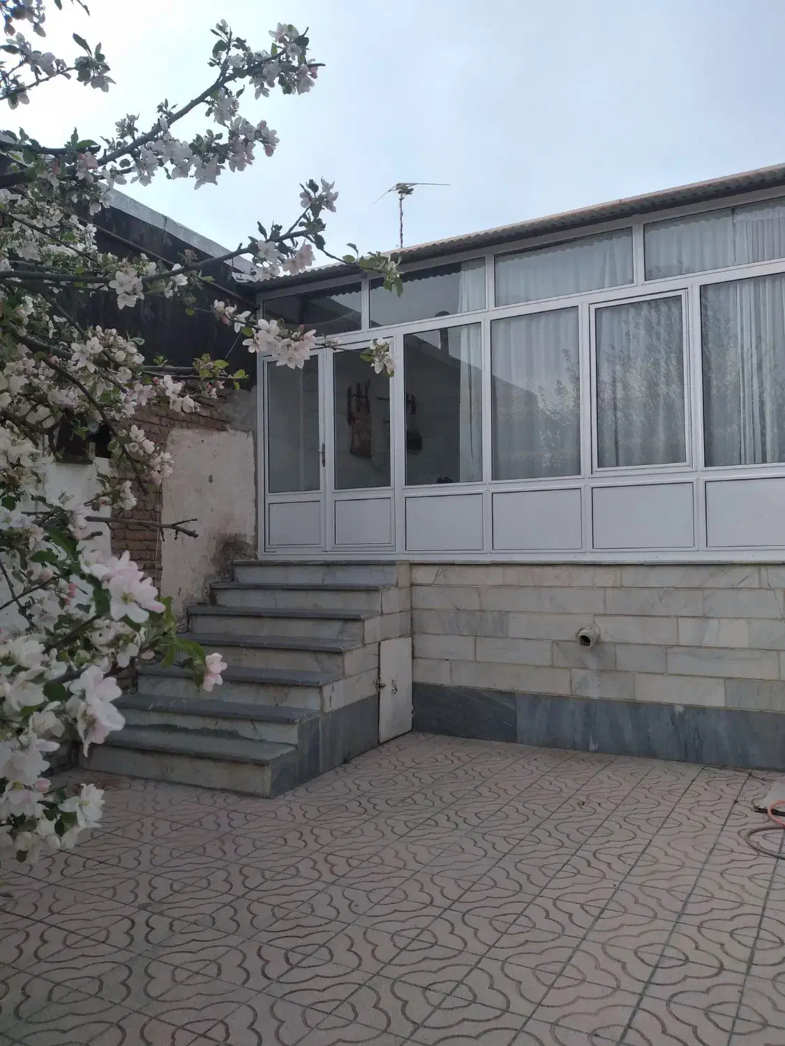 خانه ویلایی واقع درروستای ننه کران|فروش خانه و ویلا|نمین, |دیوار