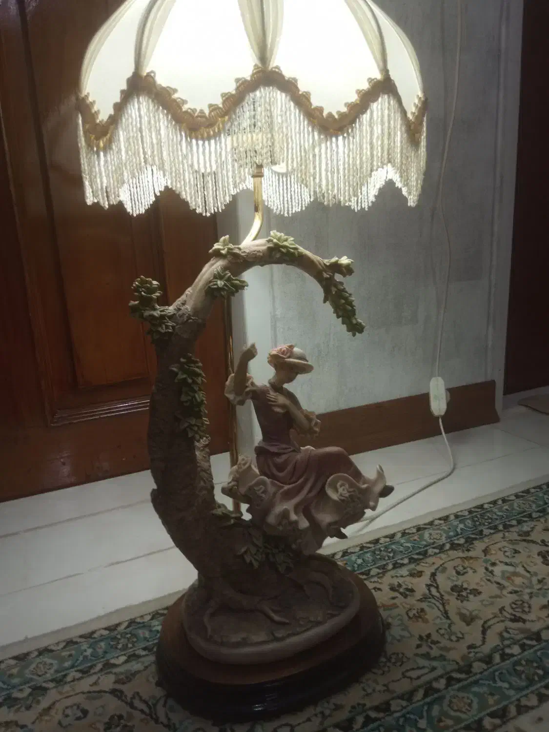 آباژور مجسمه‌ای|چراغ خواب و آباژور|قزوین, |دیوار