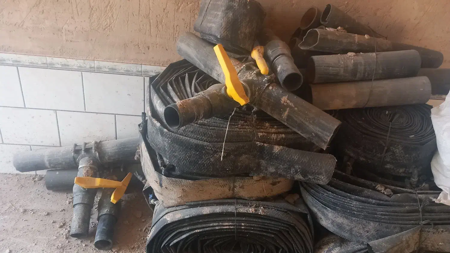 لوله نخی ۹۰.و۵ اینج|مصالح و تجهیزات ساختمان|مرودشت, فاز اول شهرک فرهنگیان|دیوار