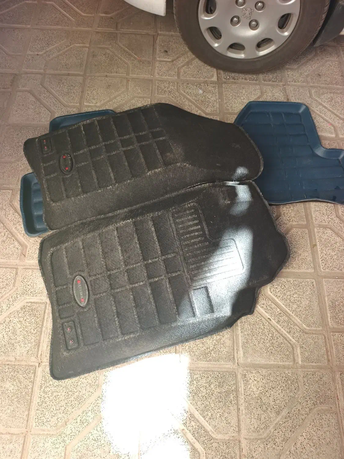 کفپوش قفل فرمان جلوپنجره چراغ سقفی ۲۰۶ چادر ماشین|قطعات یدکی و لوازم جانبی|مشهد, شهرآرا|دیوار