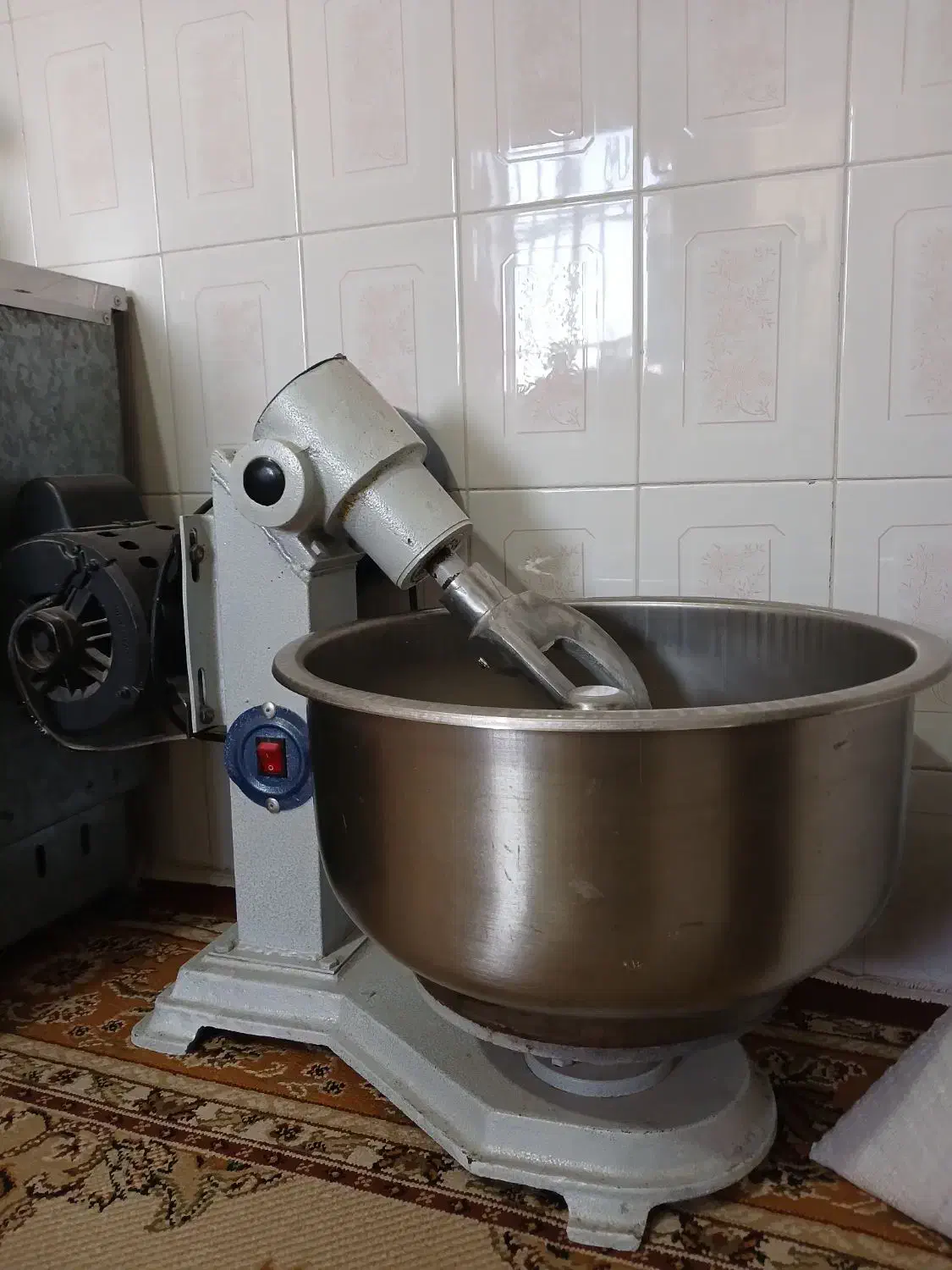 دستگاه خمیر ساز|سایر لوازم برقی|آق قلا, |دیوار