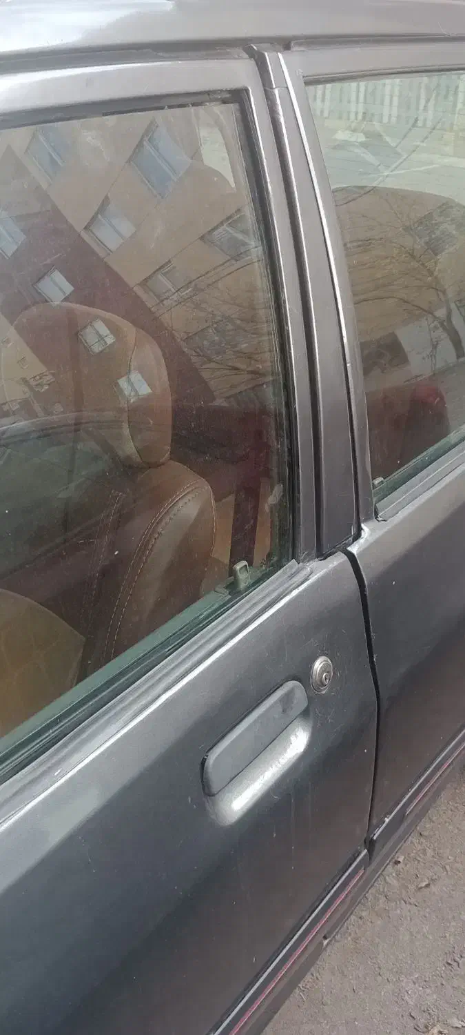 هاچ بک کره ای|خودرو سواری و وانت|پرند, فاز ۱|دیوار