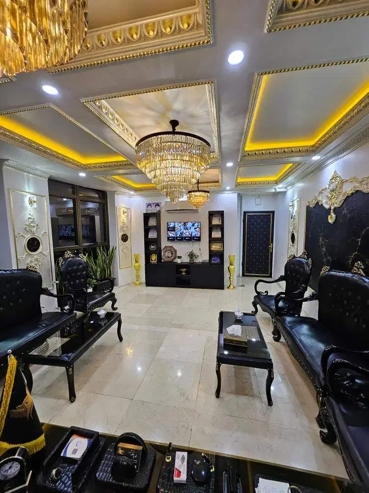 استخدام مشاور املاک خانم و آقا مبتدی و حرفهای|استخدام بازاریابی و فروش|تهران, یوسفآباد|دیوار