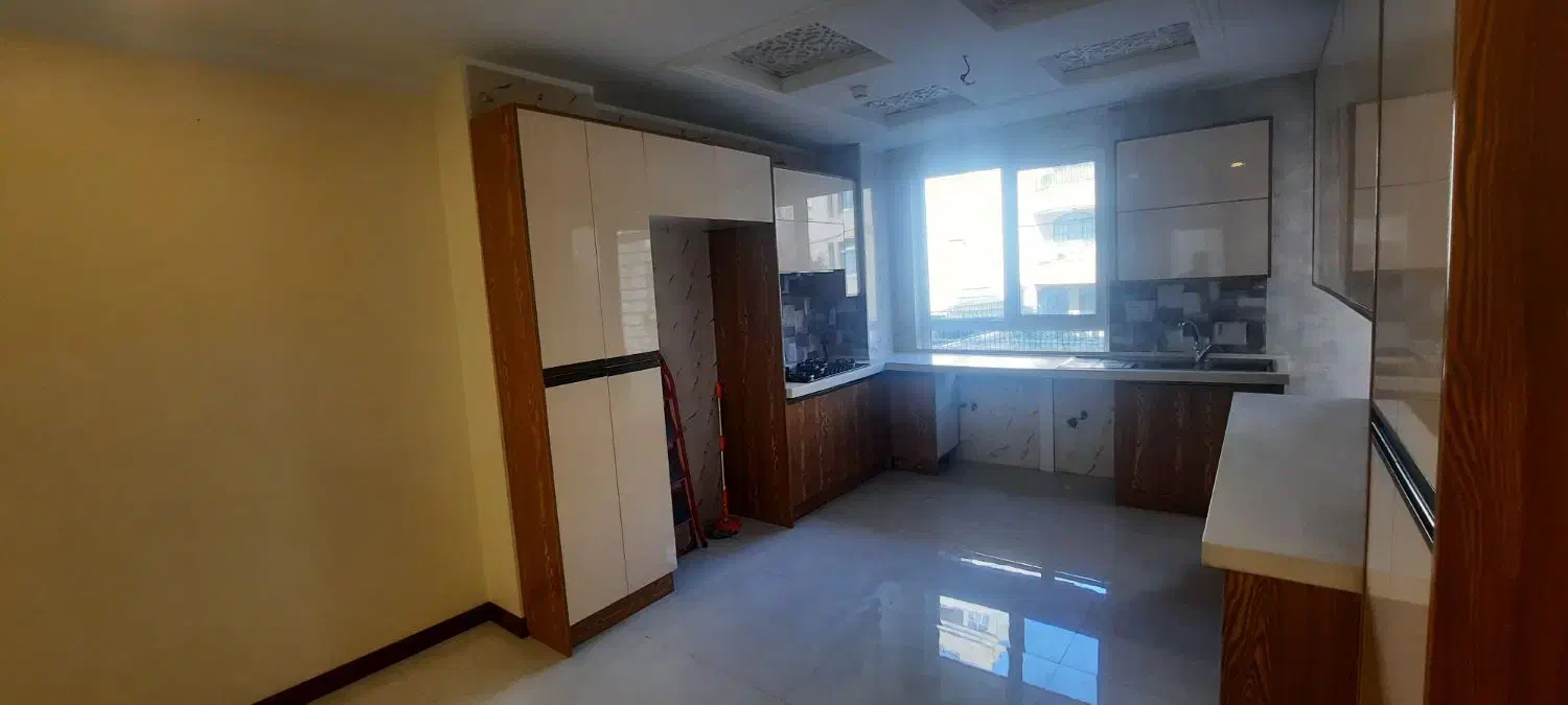 رهن و اجاره آپارتمان ۹۰ متری شمال ستارخان