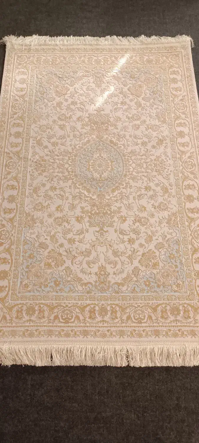 قالیچه 1/5 و فرش 4 متری|فرش|شیراز, غدیر جنوبی|دیوار